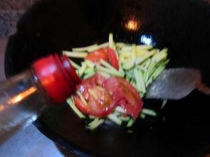 吃瓜黑皮鸡,吃瓜群众的美食新宠