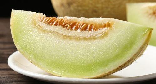 吃冰淇淋香甜蜜瓜