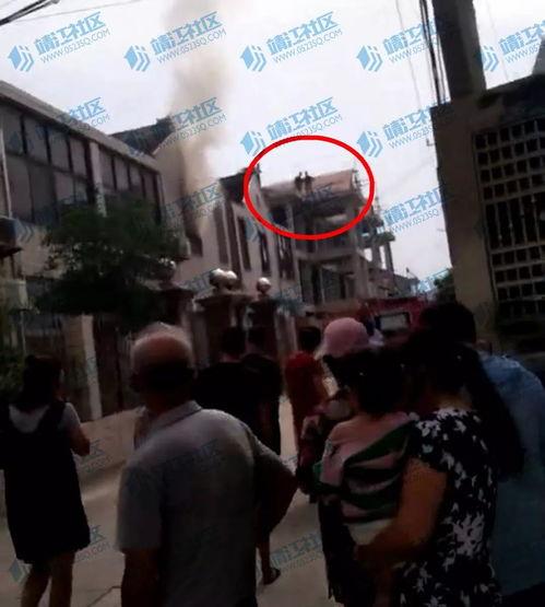 重庆火灾吃瓜群众,吃瓜群众的视角与反思